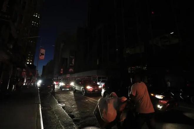 费电？一人用的电足够中国人全家一起用z6尊龙网站登录入口美国人到底有多(图3)